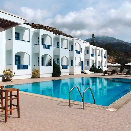 White Sands 3*