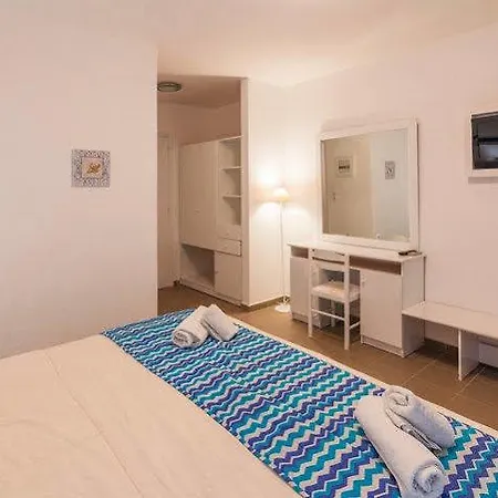 Hotel White Sands 3*