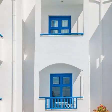 Hotel White Sands 3*